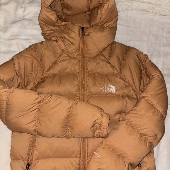 North Face Puffer with Hood - Picture 3 of 4